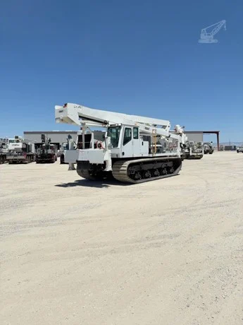 2014 VERSALIFT VST9000I MOUNTED ON 2014 CTE CTRAC8000