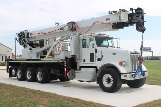 2020 ALTEC AC40-152S MOUNTED ON 2020 PETERBILT 365