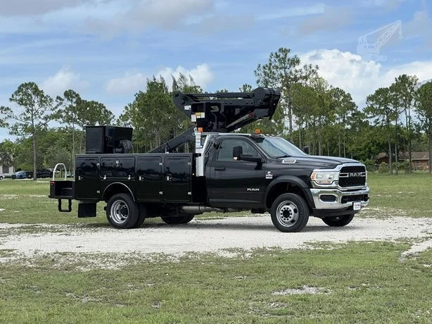 2020 DUR-A-LIFT DTAX39FP MOUNTED ON 2020 RAM 5500 HD