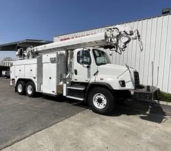2013 Altec D3060ATR MOUNTED ON 2013 FREIGHTLINER 114SD