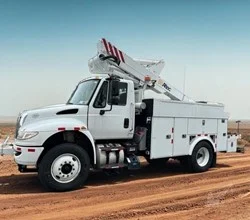 2016 ALTEC TA40 MOUNTED ON 2016 INTERNATIONAL DURASTAR 4300
