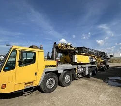2007 GROVE TMS900E