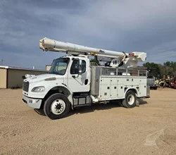 2013 Altec L45M MOUNTED ON 2013 FREIGHTLINER BUSINESS CLASS M2 106