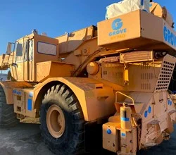 1980 Grove RT740