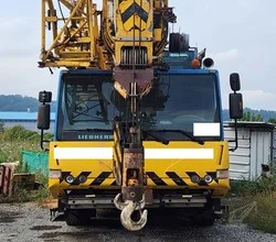 2001 Liebherr LTM1055