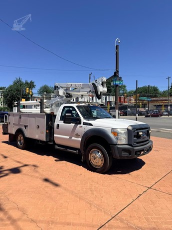 2015 ALTEC AT37G MOUNTED ON 2015 FORD F550 SD