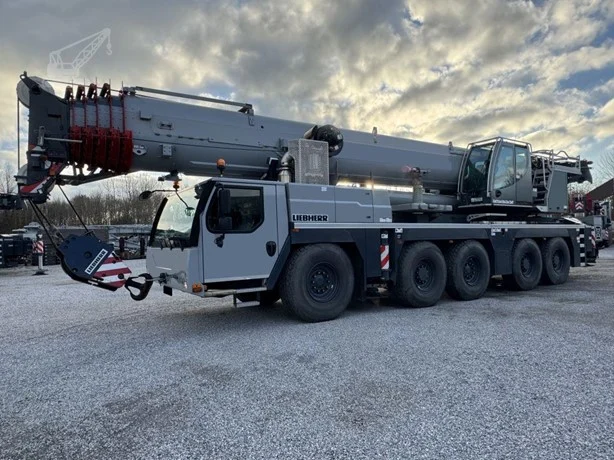 2023 LIEBHERR LTM1160-5.2