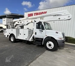 2019 Altec AA55 MOUNTED ON 2019 INTERNATIONAL DURASTAR 4300