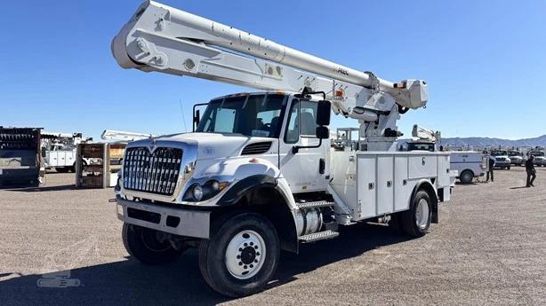 2018 ALTEC AA55 MH MOUNTED ON 2019 INTERNATIONAL WORKSTAR 7300