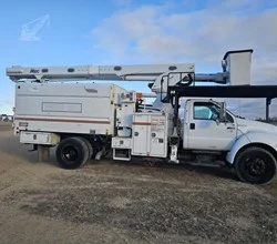 2014 Altec LRV60-E70 MOUNTED ON 2013 FORD F750 SD