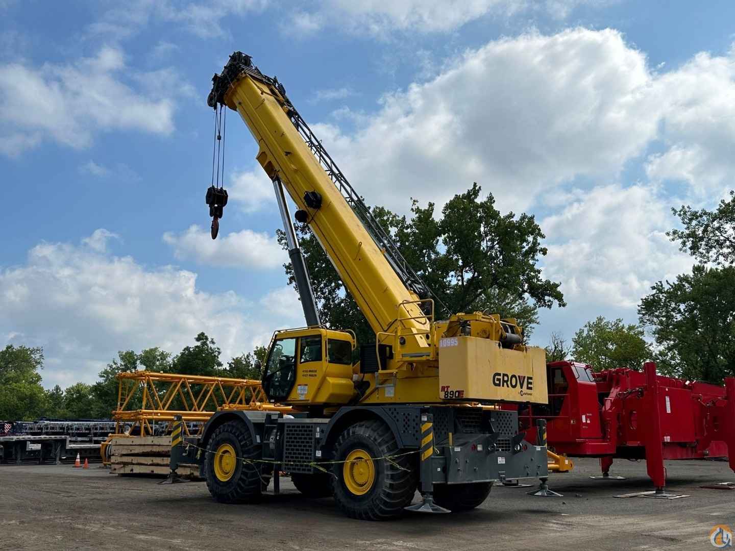 2014 Grove RT890E
