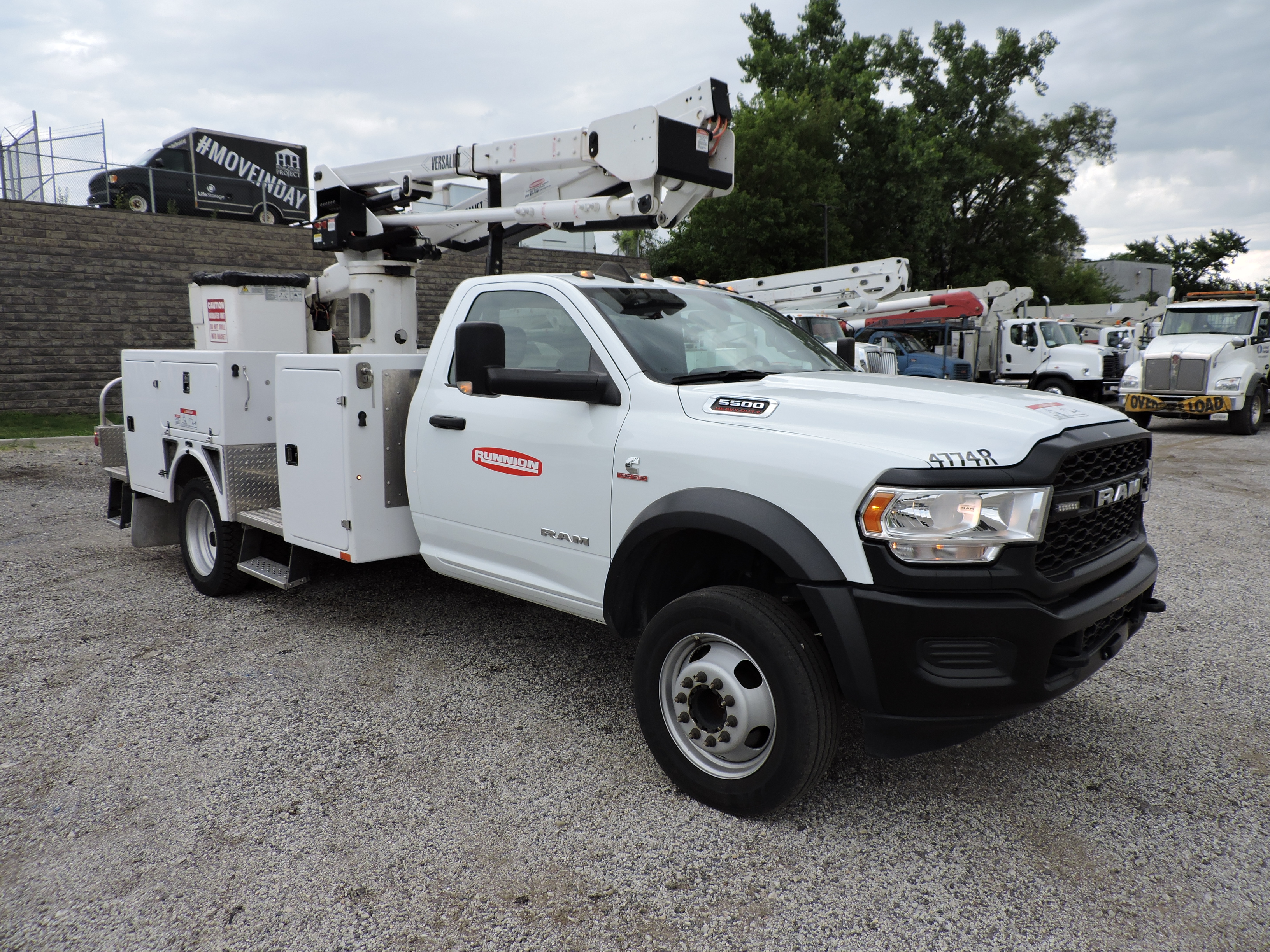 2022 Versalift SST-40-EIH