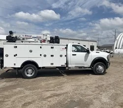 2024 Stellar EC3200 MOUNTED ON 2024 RAM 4500 HD