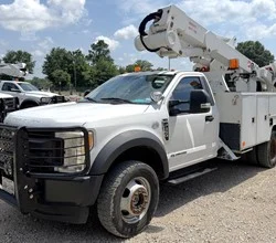 2017 ETI ETCMH37IH MOUNTED ON 2017 FORD F550