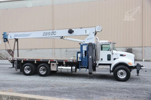 2015 Manitex 2892C MOUNTED ON 2015 PETERBILT 348