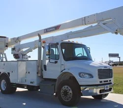 2019 TEREX TC55 MOUNTED ON 2019 FREIGHTLINER BUSINESS CLASS M2 106