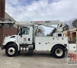 2017 Versalift VTP40NE MOUNTED ON 2017 INTERNATIONAL DURASTAR 4300