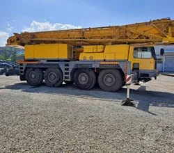 2001 LIEBHERR LTM1090-2