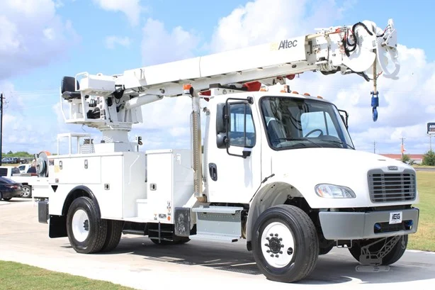 2019 ALTEC DC47TR MOUNTED ON 2019 FREIGHTLINER BUSINESS CLASS M2 106