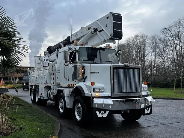 2011 ALTEC AH85A MOUNTED ON 2011 WESTERN STAR 4900TS
