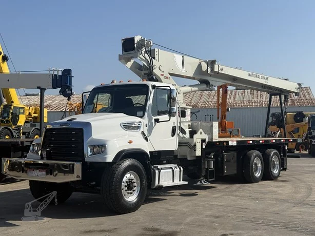 2018 NATIONAL NBT30H-2 MOUNTED ON 2018 FREIGHTLINER 114SD