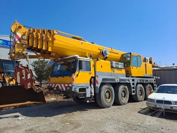 1997 LIEBHERR LTM1090-2