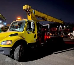 2016 Terex BT3470 MOUNTED ON FREIGHTLINER BUSINESS CLASS M2 112