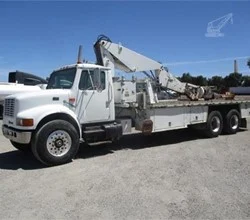 1999 Fec 25017 MOUNTED ON 1999 INTERNATIONAL 4900