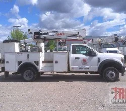 2019 VERSALIFT SST40EIH MOUNTED ON 2019 FORD F550