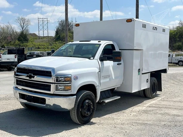 2026 VERSALIFT SST36NE MOUNTED ON 2023 CHEVROLET 6500