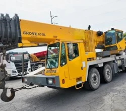 2012 GROVE TMS700E
