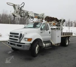 2015 VERSALIFT TMD2050T MOUNTED ON 2015 FORD F750
