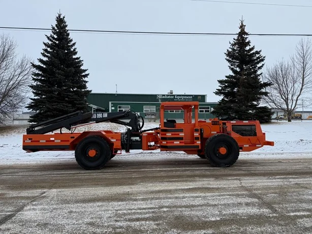 1990 HIAB 090AW MOUNTED ON 1990 CUSTOM BUILT 28 FT