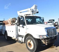 2011 Altec TA41M MOUNTED ON 2011 INTERNATIONAL DURASTAR 4300