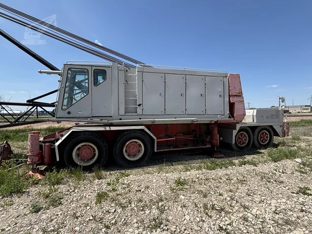 1981 LINK-BELT HC-218A