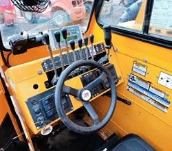 2018 Broderson IC40