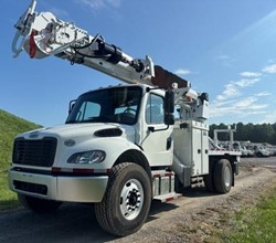 2021 ALTEC DM47BTR MOUNTED ON 2021 FREIGHTLINER BUSINESS CLASS M2 106