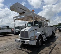 2013 ALTEC AA755 MOUNTED ON 2013 KENWORTH T370
