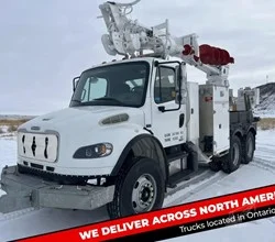 2011 TEREX COMMANDER 4045 MOUNTED ON 2011 FREIGHTLINER BUSINESS CLASS M2 106