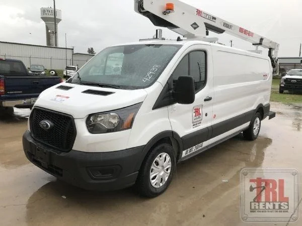 2022 VERSALIFT VAN TEL29N MOUNTED ON 2022 FORD TRANSIT