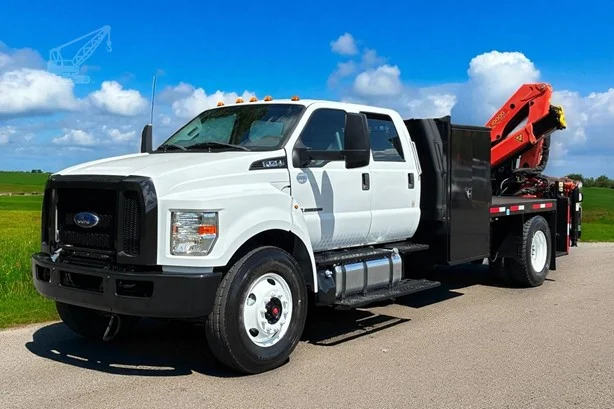 2017 PALFINGER PK10000 MOUNTED ON FORD F750