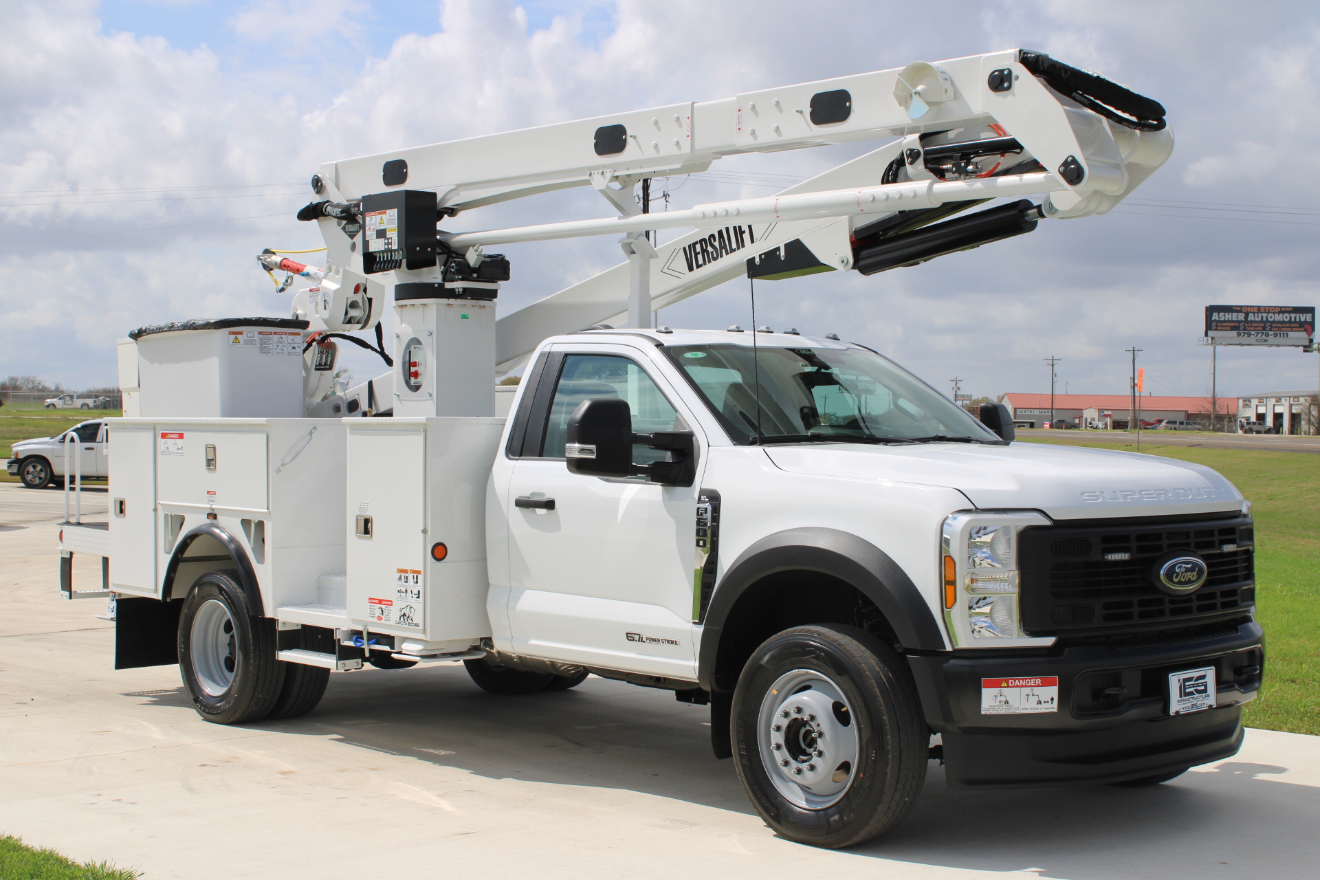 2026 Versalift VST-55-HDI