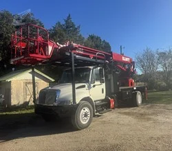 2009 Elliott G85R MOUNTED ON 2009 INTERNATIONAL DURASTAR 4300