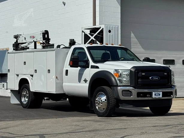 2014 STELLAR EC3200 MOUNTED ON 2015 FORD F550