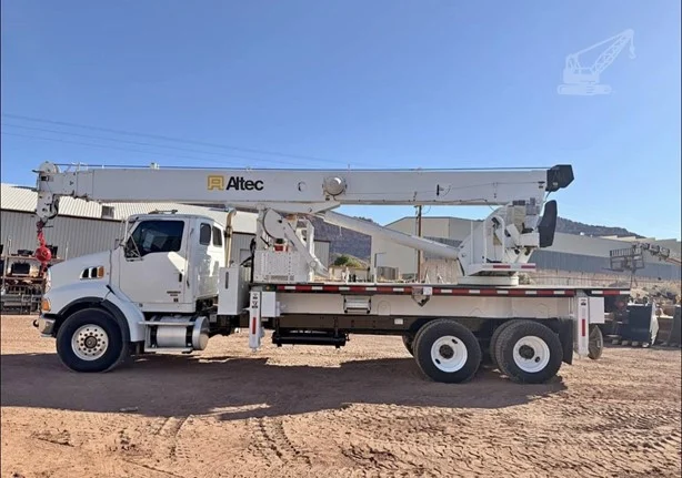 2008 ALTEC AC26-95S MOUNTED ON 2008 STERLING LT9500