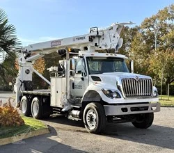 2011 Terex COMMANDER 5048 MOUNTED ON 2011 INTERNATIONAL WORKSTAR 7500