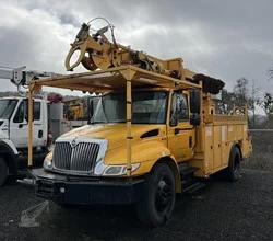 2011 TEREX COMMANDER 4045 MOUNTED ON 2011 INTERNATIONAL DURASTAR 4300