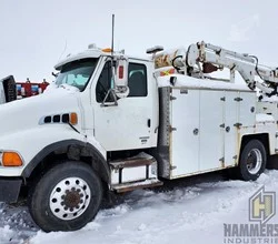 2007 Stellar 5520 MOUNTED ON 2007 STERLING ACTERRA