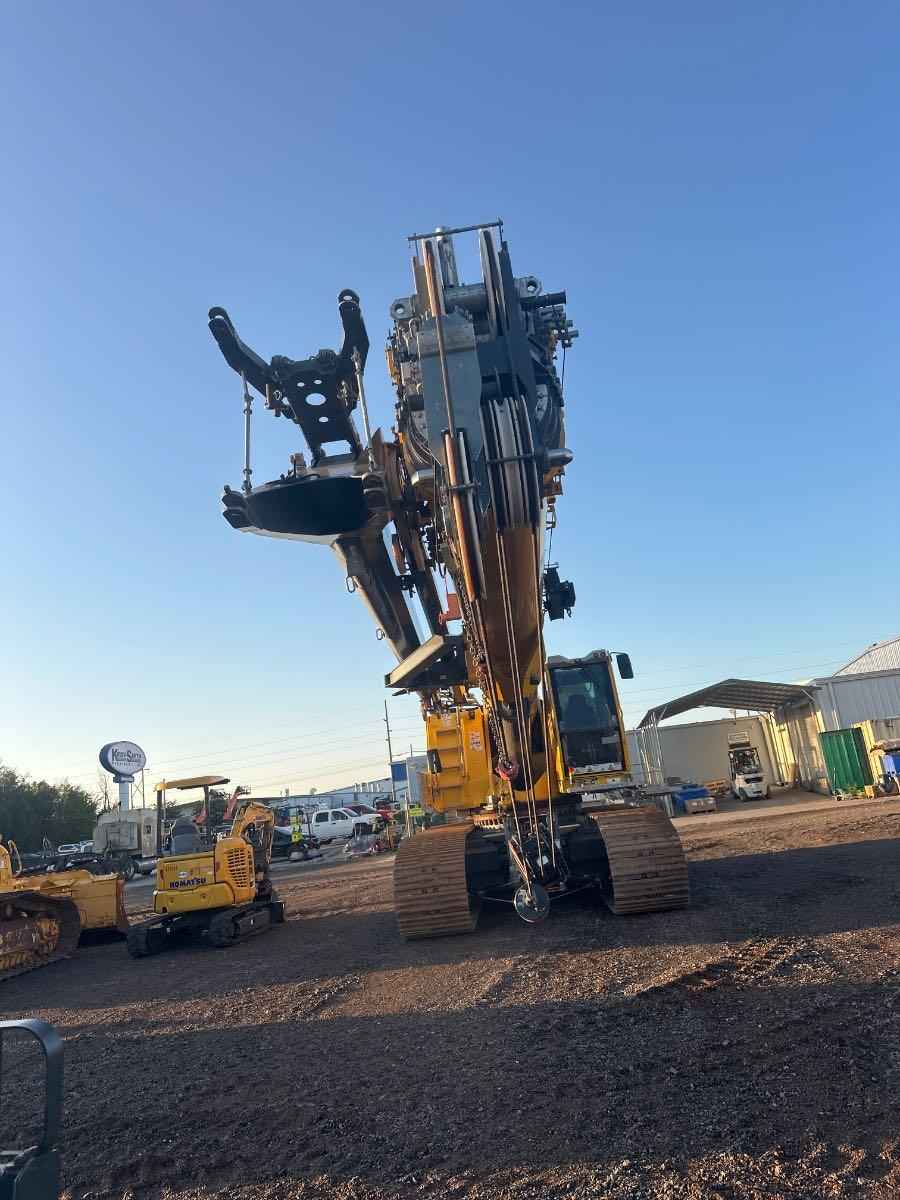 2022 GROVE CRANE CRANE