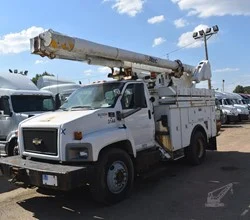 2005 Altec L42M MOUNTED ON 2005 CHEVROLET KODIAK C7500
